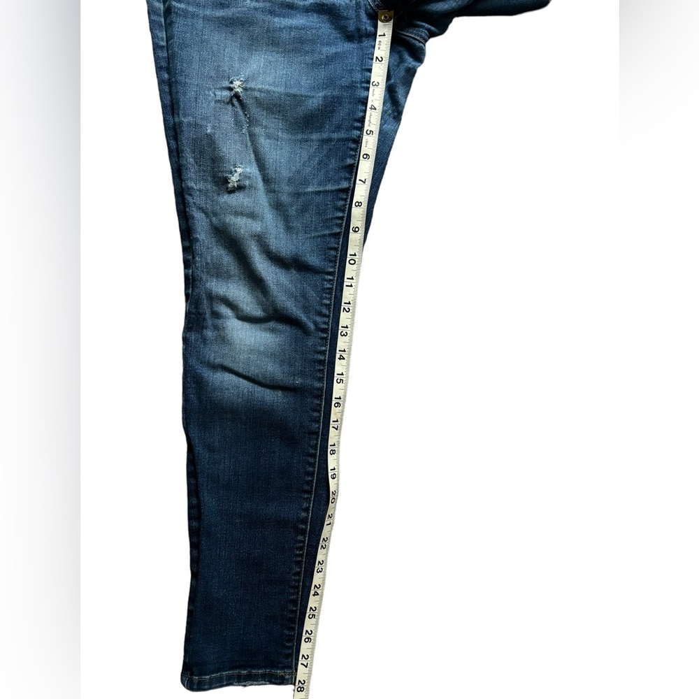 Universal Thread, Distressed, Mid Rise Skinny size 10/30 - Picture 6 of 10